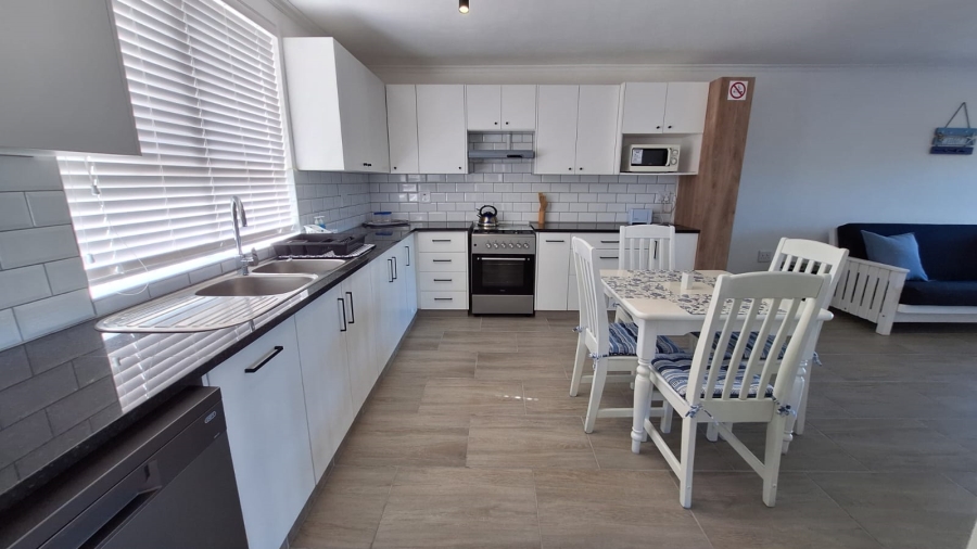 2 Bedroom Property for Sale in Stilbaai Wes Western Cape